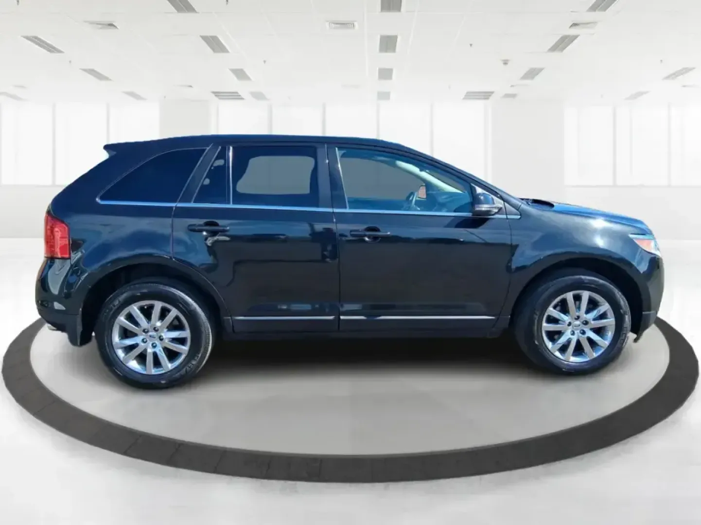 2014 Ford Edge Limited (2FMDK4KC1EB) with an 3.5L V-6 DOHC engine, 6-Speed Automatic transmission, located at 1099 N County Rd 25A, Troy, OH, 45373, (937) 908-9800, 40.057079, -84.212883 - Need an SUV that can handle Ohio's changing weather, keep everyone comfortable on school runs, and still feel upscale on date night or weekend getaways? This 2014 Ford Edge Limited in Tuxedo Black Metallic is built for real life in Troy-whether you're commuting down I75, running errands along N Coun - Photo#1