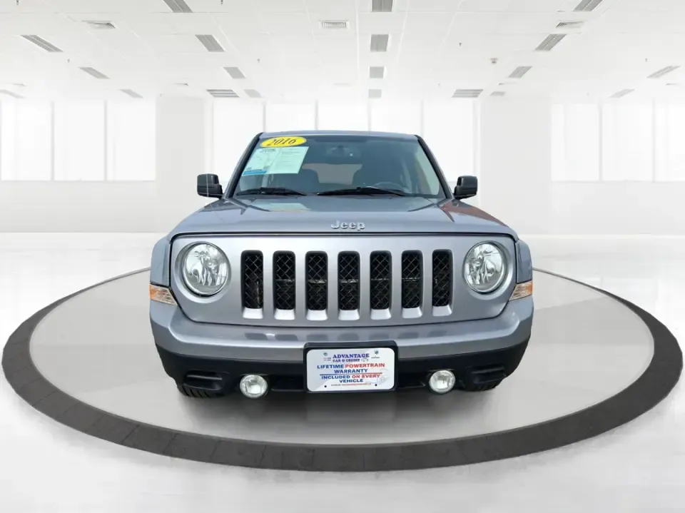 2016 Jeep Patriot Sport (1C4NJRBB2GD) with an 2.4L I-4 DOHC engine, located at 1230 East Main St, Xenia, OH, 45385, (937) 908-9800, 39.688026, -83.910172 - Ready for weekend escapes to John Bryan State Park, a confident commute down US-35, or a practical SUV that can handle Ohio's surprise weather? This 2016 Jeep Patriot Sport in Billet Silver Metallic Clearcoat is built for drivers who want everyday flexibility-room for errands and gear, sure-footed c - Photo#7