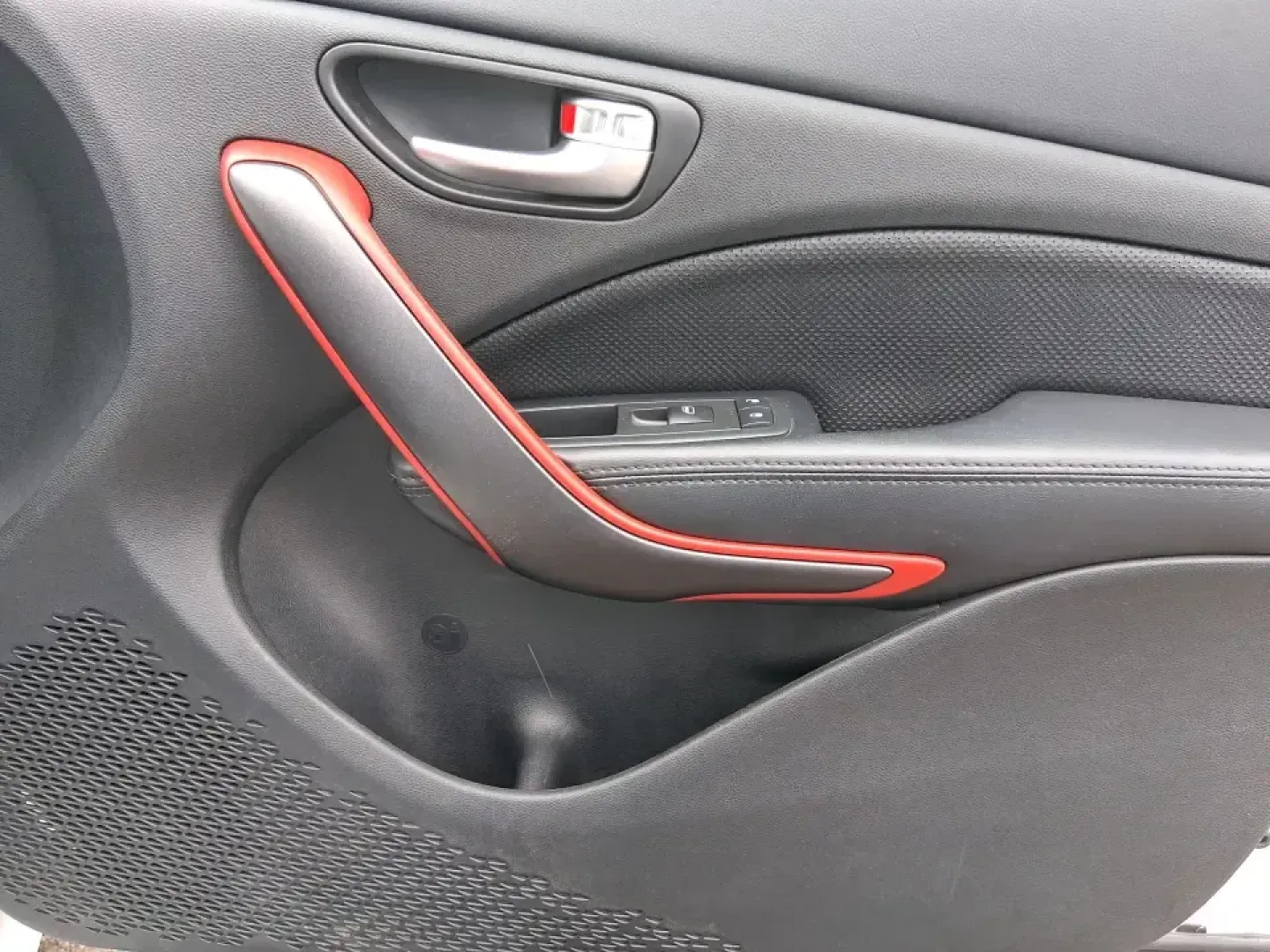 2014 Dodge Dart GT (1C3CDFEB0ED) with an MultiAir 2.4L I-4 variable valve control engine, located at 8750 N County Rd 25A, Piqua, OH, 45356, (937) 908-9800, 40.164391, -84.232513 - Need a smart, sporty commuter that feels upscale for daily runs between Moraine and downtown Dayton, yet still has the comfort for weekend getaways to Carillon Historical Park or a Reds day trip? This 2014 Dodge Dart GT in Bright White Clearcoat is the kind of sedan that fits real life-easy to park,- Photo#20