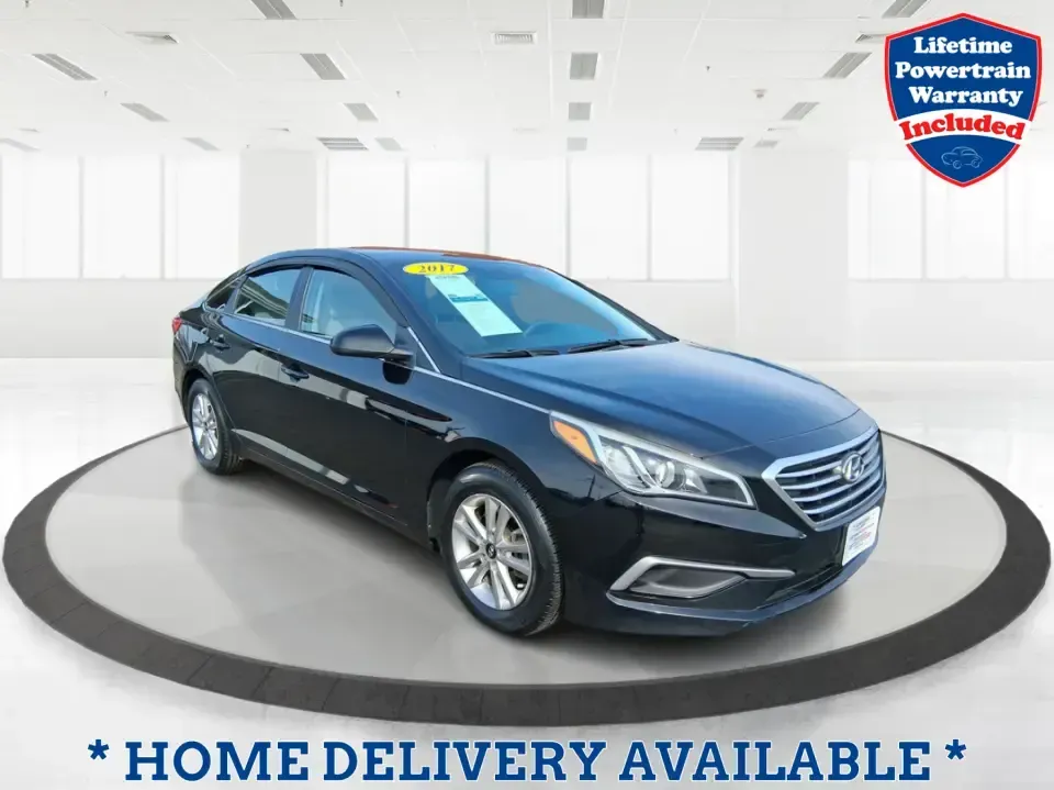 2017 Hyundai Sonata SE (5NPE24AF7HH) with an 2.4L I-4 gasoline direct injection engine, 7A transmission, located at 1230 East Main St, Xenia, OH, 45385, (937) 908-9800, 39.688026, -83.910172 - Need a dependable sedan for the daily commute down I75, quick errands around Troy, or comfortable weekend drives to Dayton? This 2017 Hyundai Sonata SE in Phantom Black is an easy-to-live-with choice for practical drivers who want modern safety, efficient performance, and a smooth ride-without payin - Photo#0