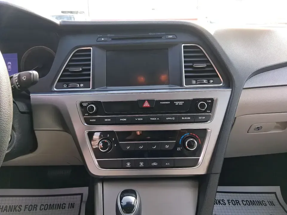 2017 Hyundai Sonata SE (5NPE24AF7HH) with an 2.4L I-4 gasoline direct injection engine, 7A transmission, located at 1230 East Main St, Xenia, OH, 45385, (937) 908-9800, 39.688026, -83.910172 - Need a dependable sedan for the daily commute down I75, quick errands around Troy, or comfortable weekend drives to Dayton? This 2017 Hyundai Sonata SE in Phantom Black is an easy-to-live-with choice for practical drivers who want modern safety, efficient performance, and a smooth ride-without payin - Photo#13