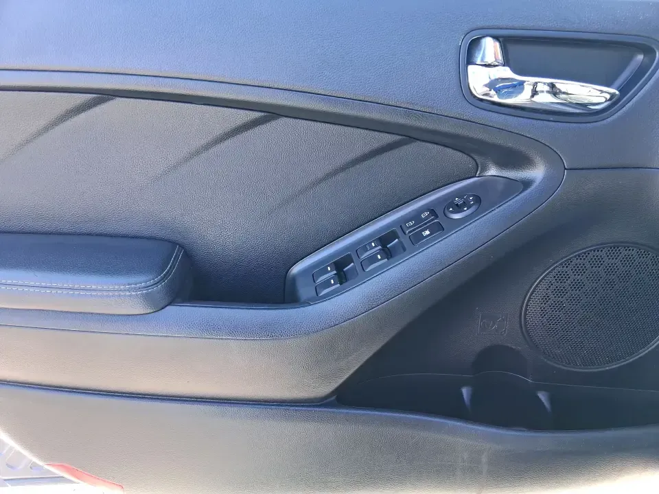 2016 Kia Forte LX (KNAFX4A63G5) with an 1.8L I-4 DOHC engine, 6-Speed Automatic transmission, located at 1951 S Dayton Lakeview Rd., New Carlisle, OH, 45344, (937) 908-9800, 39.890999, -84.050255 - Need a dependable commuter that still feels comfortable for weekend plans around the Miami Valley? This **2016 Kia Forte LX** in **Steel Blue Metallic** is a smart, budget-friendly sedan that fits real life in **Fairborn, Ohio**-whether you're driving to Wright-Patterson AFB, heading to class, or cr - Photo#17