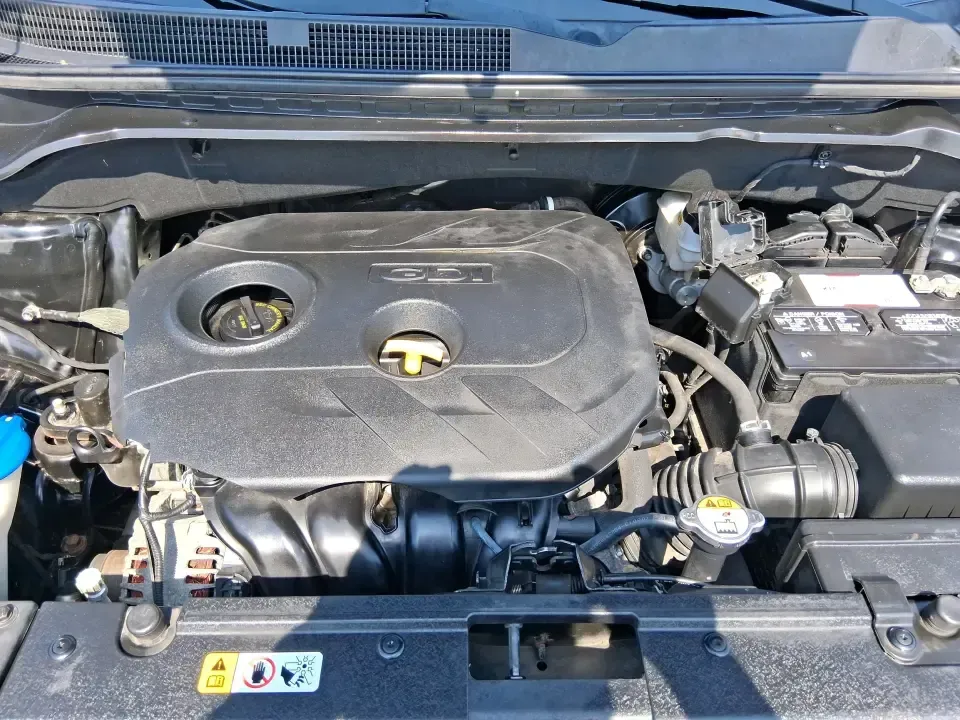 2015 Kia Soul + (KNDJP3A56F7) with an 2L I-4 gasoline direct injection engine, 6-Speed Automatic transmission, located at 880 E. National Road, Vandalia, OH, 45377, (937) 908-9800, 39.891918, -84.183594 - Looking for a reliable, easy-to-park hatchback that fits real life in Vandalia-daily commutes down I75, quick grocery runs near National Rd, and spontaneous weekend trips to the National Museum of the U.S. Air Force? This 2015 Kia Soul + is built for drivers who want versatility, comfort, and smart - Photo#11