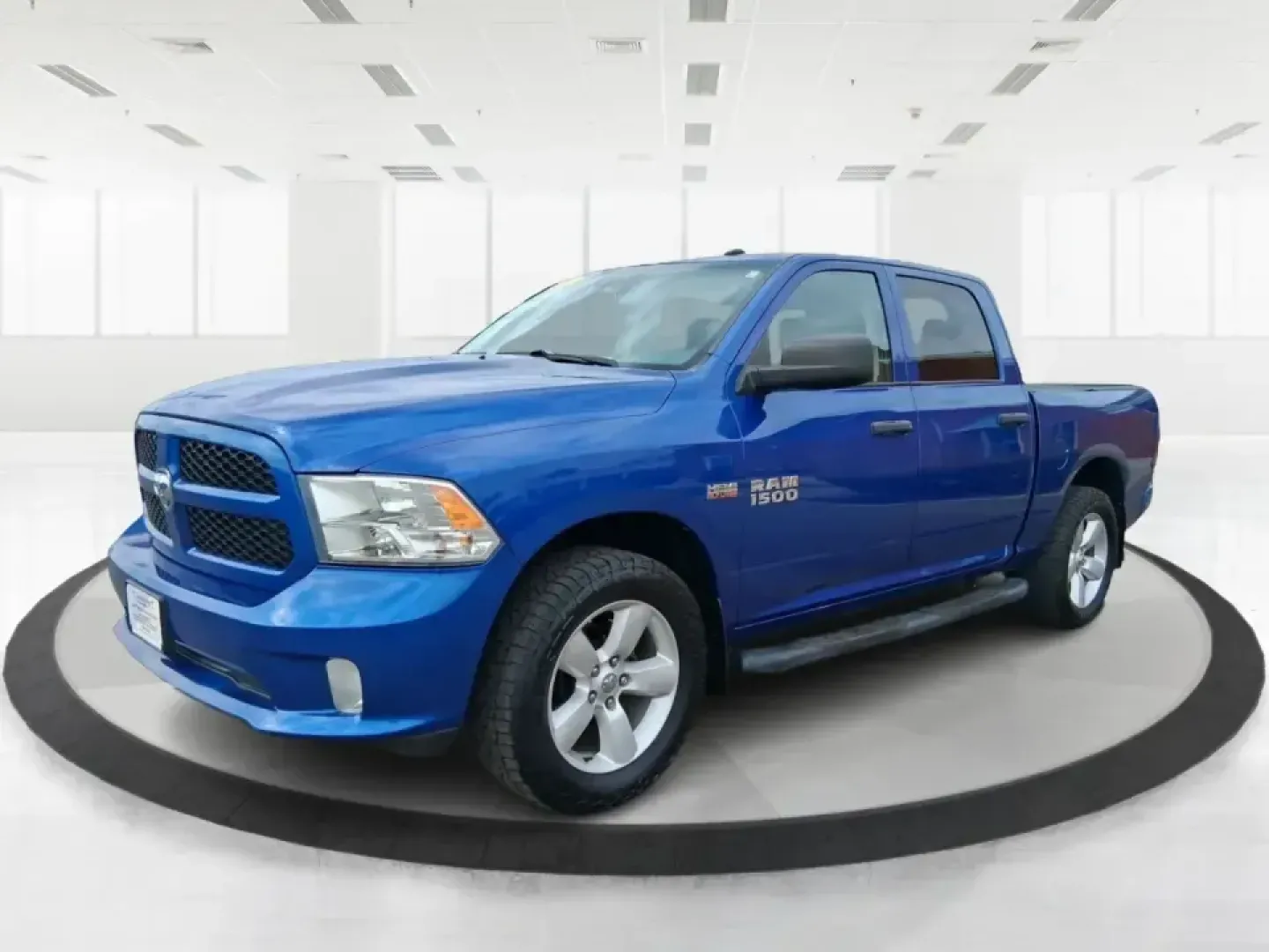 2015 Ram 1500 Express (3C6RR7KT8FG) with an 5.7L V8 OHV 16V engine, 6-Speed Automatic transmission, located at 1099 N County Rd 25A, Troy, OH, 45373, (937) 908-9800, 40.057079, -84.212883 - Need a truck that can handle weekday work, weekend projects, and spur-of-the-moment road trips to Indian Lake without flinching? This 2015 Ram 1500 Express Crew Cab is built for real life in West Central Ohio-comfortable enough for the daily commute, strong enough for towing and hauling, and roomy e - Photo#8