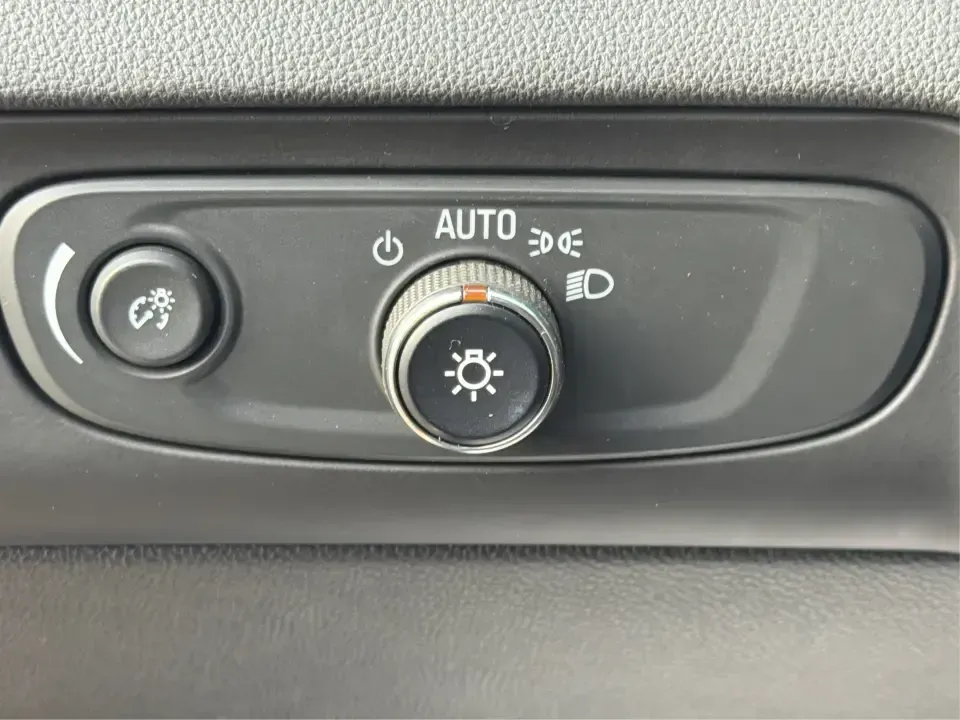 2020 Buick Enclave Essence (5GAERBKWXLJ) with an 3.6L V6 DOHC 24V engine, 9A transmission, located at 1184 Kauffman Ave, Fairborn, OH, 45324, (937) 908-9800, 39.807072, -84.030914 - Make every week feel easier-school drop-offs, long commutes to Wright-Patterson AFB, and weekend road trips out to Yellow Springs-when you're driving a roomy 3-row SUV that's built for real life. This 2020 Buick Enclave Essence FWD in striking Red Quartz Tintcoat is a smart pick for growing families- Photo#17