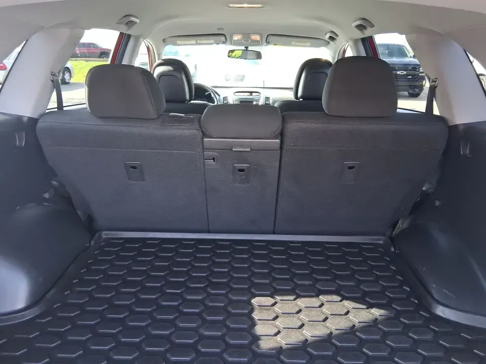2014 Kia Sorento LX AWD (5XYKTCA65EG) with an 2.4L L4 DOHC 16V engine, 6-Speed Automatic transmission, located at 8750 N County Rd 25A, Piqua, OH, 45356, (937) 908-9800, 40.164391, -84.232513 - Need an SUV that can handle Ohio's changing seasons, school drop-offs, and weekend getaways without feeling like a chore? This **2014 Kia Sorento LX AWD** is built for real-life driving in and around **Piqua, OH**-from rainy commutes on **US-36** to snowy mornings near **I-75**, and family trips out- Photo#12