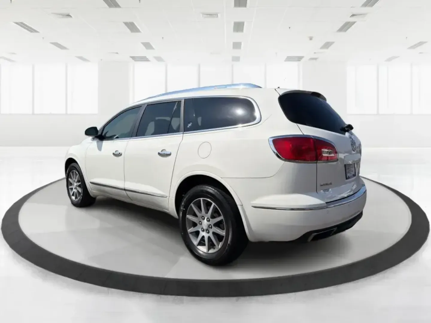 2015 Buick Enclave Leather (5GAKRBKDXFJ) with an 3.6L V-6 gasoline direct injection engine, 6-Speed Automatic Overdrive transmission, located at 1099 N County Rd 25A, Troy, OH, 45373, (937) 908-9800, 40.057079, -84.212883 - Pack up the kids, cue the road-trip playlist, and point your weekend plans toward somewhere fun-this 2015 Buick Enclave Leather in White Opal is built for real life in Troy, Ohio. Whether you're doing the school run, commuting up I75, or heading to the Dayton area for a family day out, the Enclave d - Photo#4
