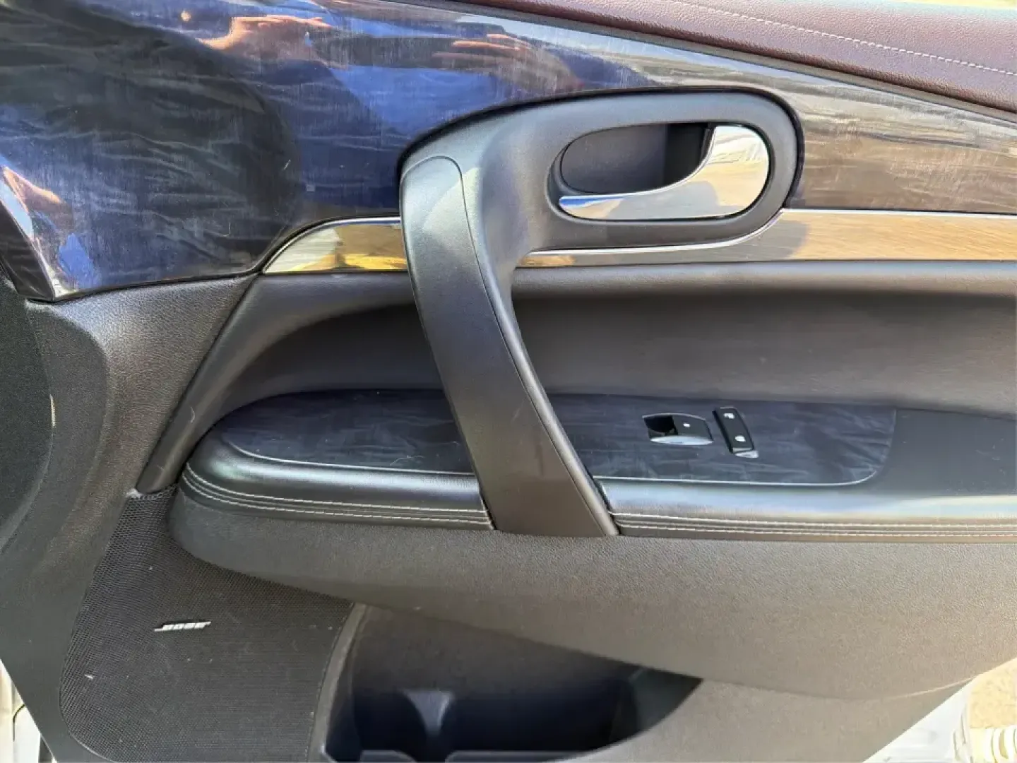 2015 Buick Enclave Leather (5GAKRBKDXFJ) with an 3.6L V-6 gasoline direct injection engine, 6-Speed Automatic Overdrive transmission, located at 1099 N County Rd 25A, Troy, OH, 45373, (937) 908-9800, 40.057079, -84.212883 - Pack up the kids, cue the road-trip playlist, and point your weekend plans toward somewhere fun-this 2015 Buick Enclave Leather in White Opal is built for real life in Troy, Ohio. Whether you're doing the school run, commuting up I75, or heading to the Dayton area for a family day out, the Enclave d - Photo#19