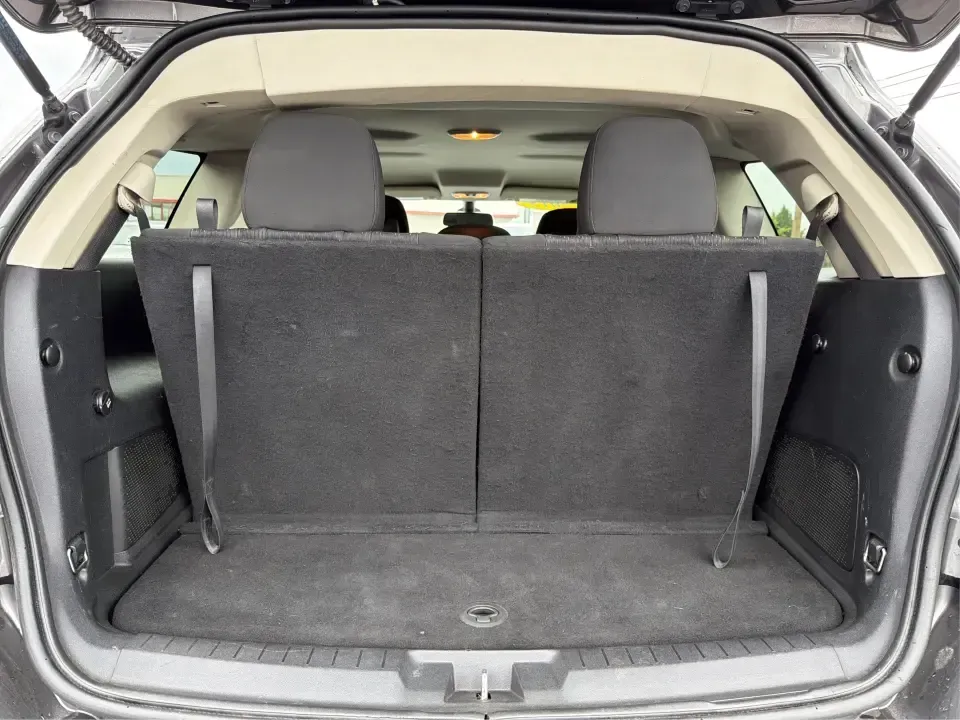 2019 Dodge Journey SE (3C4PDCAB7KT) with an 2.4L L4 DOHC 16V engine, 4A transmission, located at 1230 East Main St, Xenia, OH, 45385, (937) 908-9800, 39.688026, -83.910172 - Need one SUV that can handle the weekday school run, a long I675 commute, and a last-minute road trip to Caesar Creek? This 2019 Dodge Journey SE is built for real-life schedules in Xenia-offering three-row seating for up to 7 passengers, flexible cargo space, and the kind of comfort features that m- Photo#12