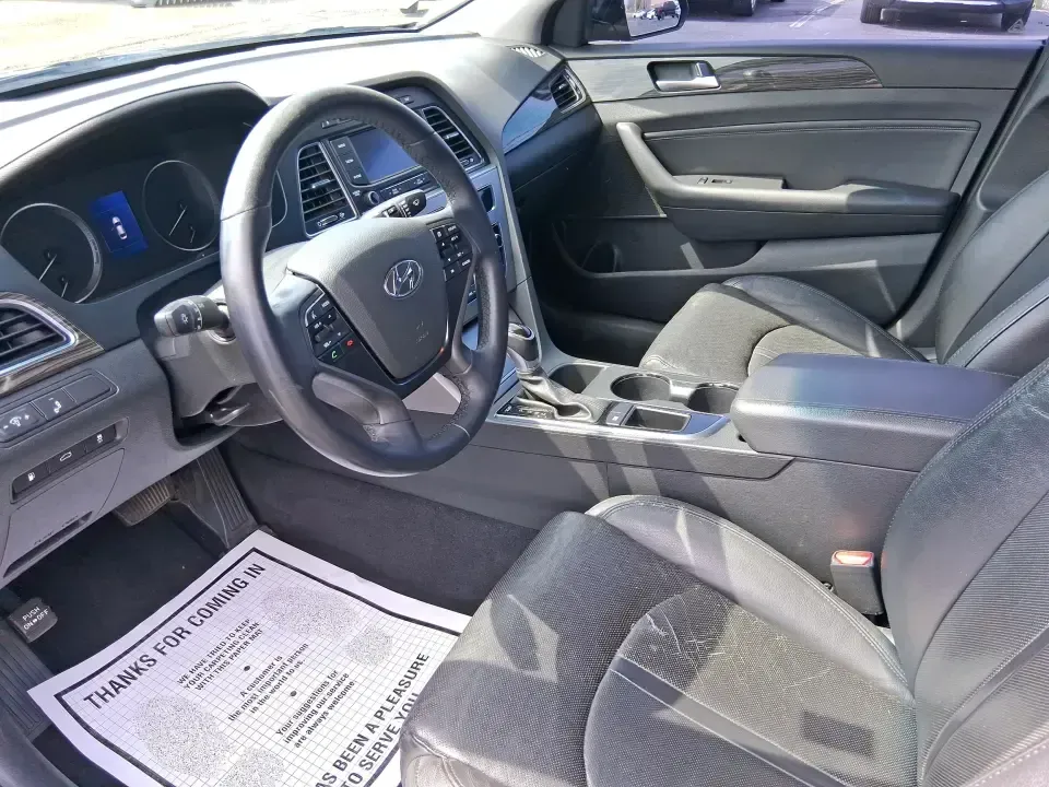 2015 Hyundai Sonata Limited (5NPE34AF5FH) with an 2.4L I-4 gasoline direct injection engine, 6-Speed Automatic transmission, located at 1184 Kauffman Ave, Fairborn, OH, 45324, (937) 908-9800, 39.807072, -84.030914 - Long commute down I675, daily runs between Wright-Patterson AFB and Beavercreek, or a weekend road trip to Yellow Springs? This 2015 Hyundai Sonata Limited is the kind of comfortable, tech-savvy sedan that fits real life in Fairborn-quiet on the highway, easy to park downtown, and loaded with premiu - Photo#9