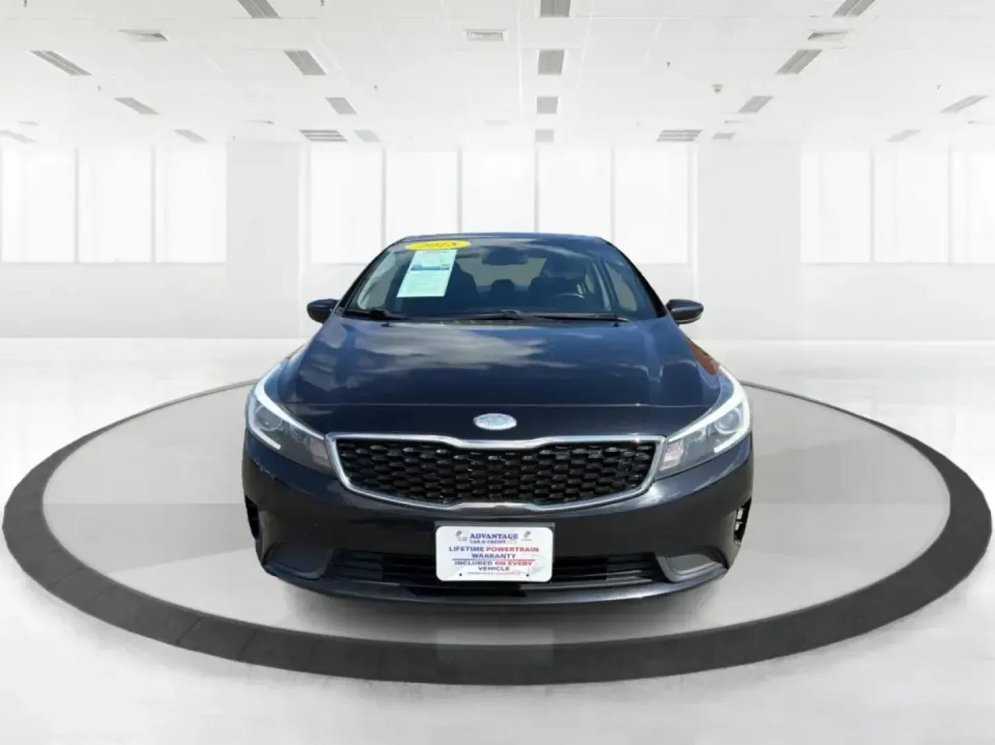 2018 Kia Forte LX (3KPFK4A79JE) with an 2L I-4 DOHC engine, 6M transmission, located at 401 Woodman Dr, Riverside, OH, 45431, (937) 908-9800, 39.760899, -84.123421 - Need a dependable commuter that's easy to park downtown, comfortable for I-75 and SR-725 traffic, and still stylish enough for dinner in the Dayton area? This 2018 Kia Forte LX in Aurora Black is a smart, budget-friendly sedan that fits real life in Moraine, OH-whether you're stacking miles for work - Photo#7