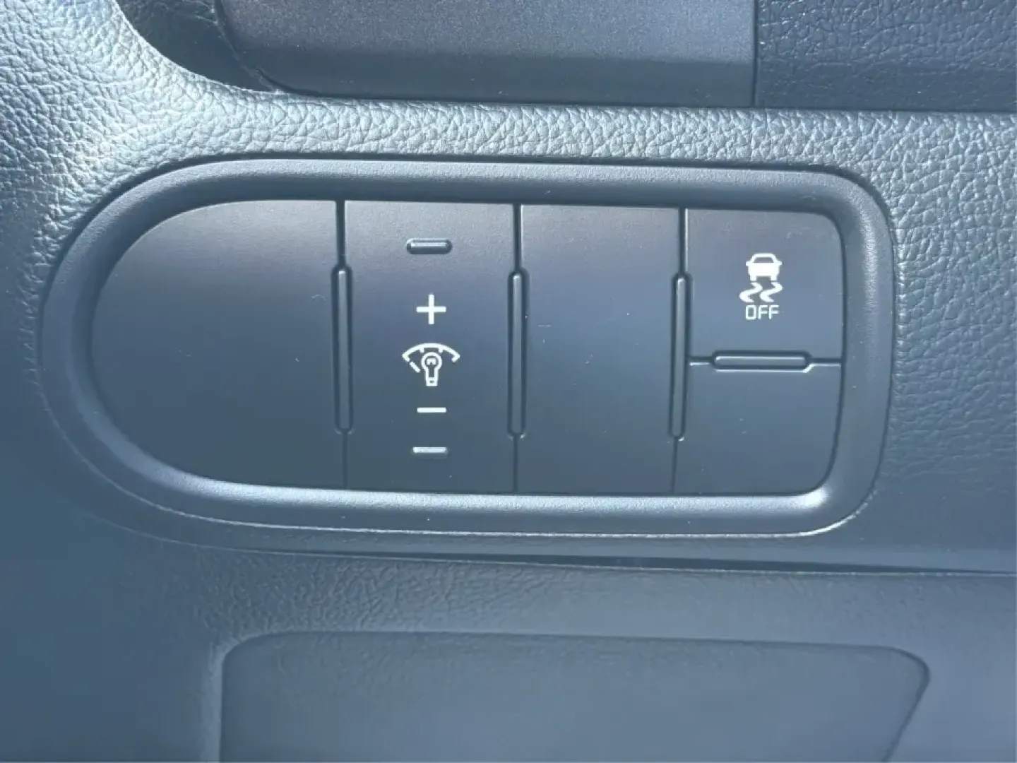 2018 Kia Forte LX (3KPFK4A79JE) with an 2L I-4 DOHC engine, 6M transmission, located at 401 Woodman Dr, Riverside, OH, 45431, (937) 908-9800, 39.760899, -84.123421 - Need a dependable commuter that's easy to park downtown, comfortable for I-75 and SR-725 traffic, and still stylish enough for dinner in the Dayton area? This 2018 Kia Forte LX in Aurora Black is a smart, budget-friendly sedan that fits real life in Moraine, OH-whether you're stacking miles for work - Photo#17