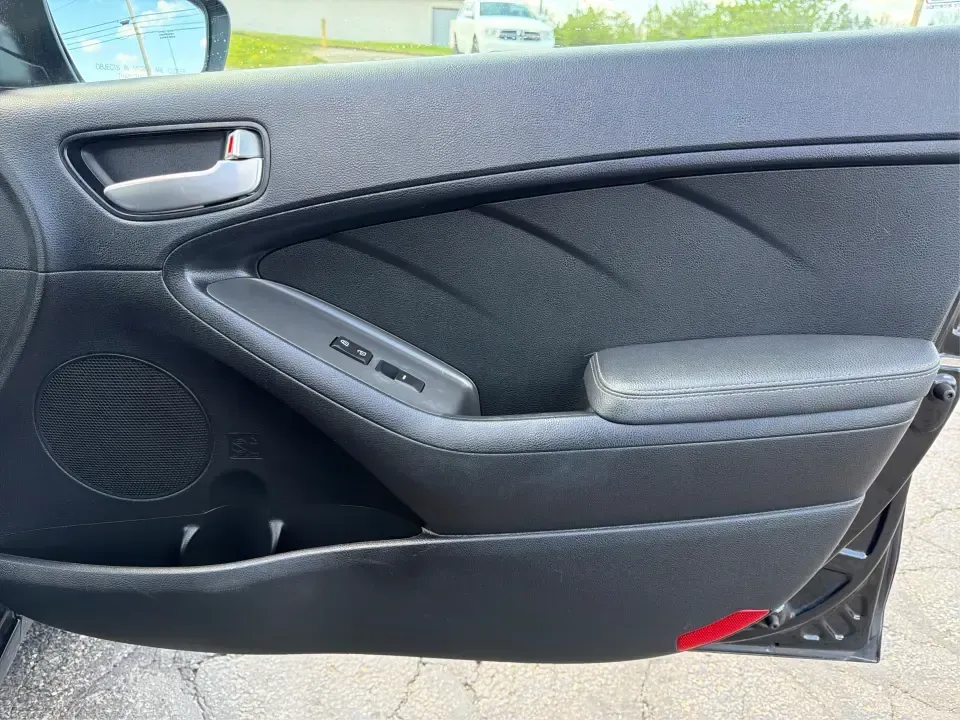 2018 Kia Forte LX (3KPFK4A79JE) with an 2L I-4 DOHC engine, 6M transmission, located at 880 E. National Road, Vandalia, OH, 45377, (937) 908-9800, 39.891918, -84.183594 - Need a dependable commuter that's easy to park downtown, comfortable for I-75 and SR-725 traffic, and still stylish enough for dinner in the Dayton area? This 2018 Kia Forte LX in Aurora Black is a smart, budget-friendly sedan that fits real life in Moraine, OH-whether you're stacking miles for work - Photo#20