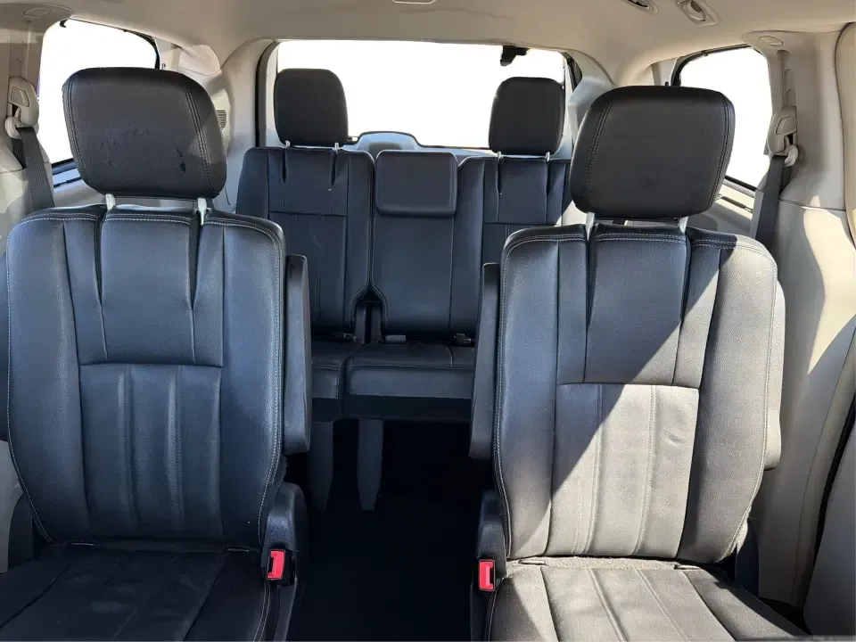 2016 Chrysler Town and Country Touring (2C4RC1BG5GR) with an Pentastar 3.6L V-6 DOHC engine, 6A transmission, located at 8750 N County Rd 25A, Piqua, OH, 45356, (937) 908-9800, 40.164391, -84.232513 - Load up the kids, the cooler, and the weekend plans-this 2016 Chrysler Town and Country Touring is the kind of family-first van that makes school drop-offs, long commutes, and road trips feel effortless. With its roomy passenger-van layout, versatile seating, and comfort features that keep everyon - Photo#14