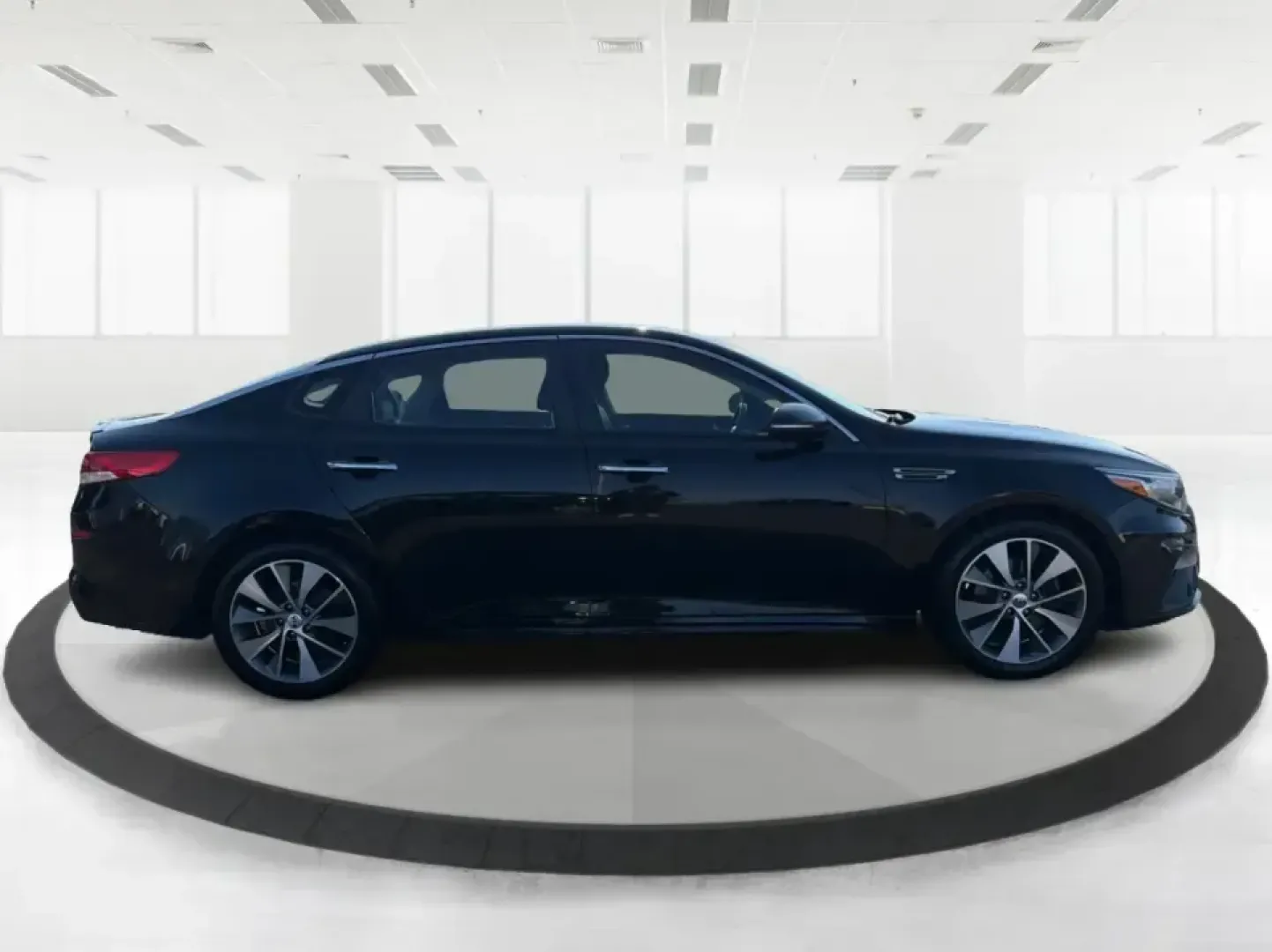 2019 Kia Optima S (5XXGT4L37KG) with an Theta II 2.4L I-4 gasoline direct injection engine, 6A transmission, located at 1099 N County Rd 25A, Troy, OH, 45373, (937) 908-9800, 40.057079, -84.212883 - Need a reliable commuter that still feels stylish for date night downtown, comfortable for weekend trips to Dayton, and efficient for the daily run up I75? This 2019 Kia Optima S in Ebony Black is a smart, budget-friendly sedan that fits real life-whether you're clocking a long work commute, shuttli - Photo#1