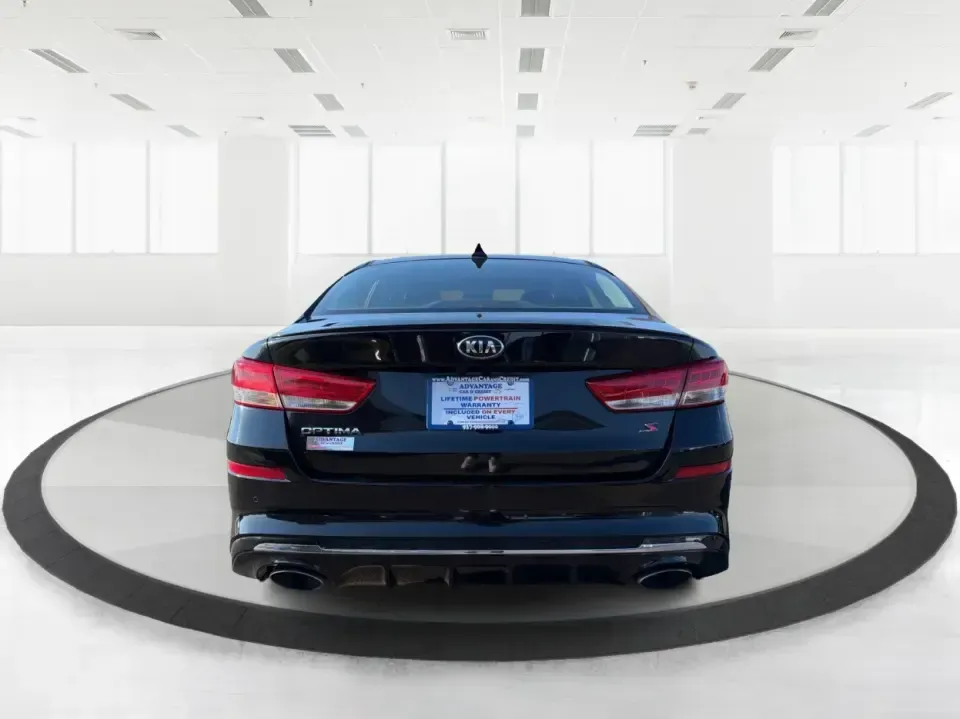 2019 Kia Optima S (5XXGT4L37KG) with an Theta II 2.4L I-4 gasoline direct injection engine, 6A transmission, located at 1099 N County Rd 25A, Troy, OH, 45373, (937) 908-9800, 40.057079, -84.212883 - Need a reliable commuter that still feels stylish for date night downtown, comfortable for weekend trips to Dayton, and efficient for the daily run up I75? This 2019 Kia Optima S in Ebony Black is a smart, budget-friendly sedan that fits real life-whether you're clocking a long work commute, shuttli - Photo#3