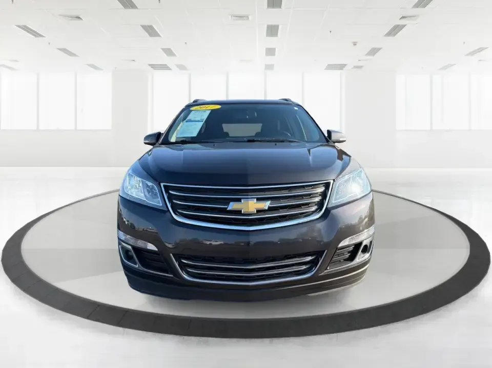 2017 Chevrolet Traverse 1LT (1GNKRGKD6HJ) with an 3.6L V-6 gasoline direct injection engine, 6A transmission, located at 8750 N County Rd 25A, Piqua, OH, 45356, (937) 908-9800, 40.164391, -84.232513 - Road trips to Indian Lake, busy school mornings, and comfortable daily commutes down I75 are exactly what this SUV was built for. If you need a three-row family hauler that still feels confident and composed on Ohio back roads, this **2017 Chevrolet Traverse 1LT** in **Tungsten Metallic** delivers t - Photo#7