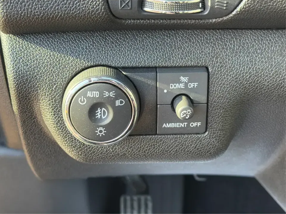 2017 Chevrolet Traverse 1LT (1GNKRGKD6HJ) with an 3.6L V-6 gasoline direct injection engine, 6A transmission, located at 8750 N County Rd 25A, Piqua, OH, 45356, (937) 908-9800, 40.164391, -84.232513 - Road trips to Indian Lake, busy school mornings, and comfortable daily commutes down I75 are exactly what this SUV was built for. If you need a three-row family hauler that still feels confident and composed on Ohio back roads, this **2017 Chevrolet Traverse 1LT** in **Tungsten Metallic** delivers t - Photo#17