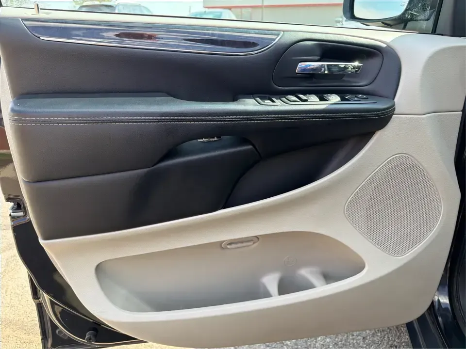 2016 Chrysler Town and Country Touring (2C4RC1BGXGR) with an Pentastar 3.6L V-6 DOHC engine, 6A transmission, located at 1230 East Main St, Xenia, OH, 45385, (937) 908-9800, 39.688026, -83.910172 - Life gets busy fast-school drop-offs, long commutes, weekend tournaments, and the occasional road trip to reset. The 2016 Chrysler Town and Country Touring is built for that real-life rhythm, giving you minivan practicality with comfort features that make every mile easier. Finished in Brilliant B - Photo#19