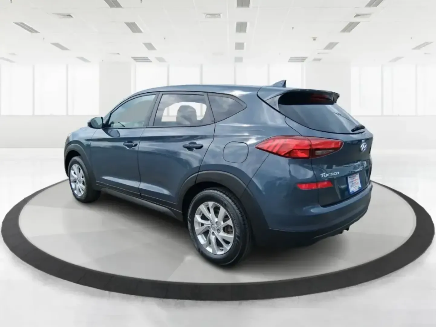 2019 Hyundai Tucson SE (KM8J23A41KU) with an Nu 2L I-4 gasoline direct injection engine, 6A transmission, located at 8750 N County Rd 25A, Piqua, OH, 45356, (937) 908-9800, 40.164391, -84.232513 - Need a practical SUV that can handle the daily school run, a long commute up I75, and weekend trips to the Miami Valley without draining your budget? This 2019 Hyundai Tucson SE in eye-catching Dusk Blue is built for real life in Piqua, Ohio-easy to park, comfortable for passengers, and ready for ev - Photo#4