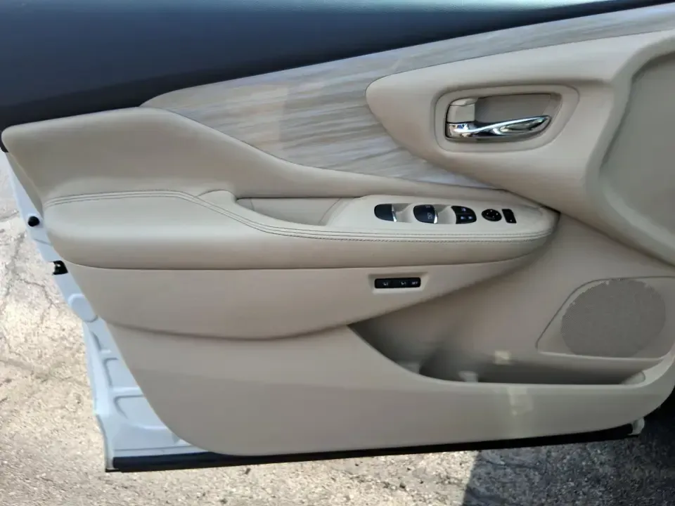 2015 Nissan Murano Platinum (5N1AZ2MH3FN) with an 3.5L V-6 DOHC engine, Continuously Variable Transmission transmission, located at 1951 S Dayton Lakeview Rd., New Carlisle, OH, 45344, (937) 908-9800, 39.890999, -84.050255 - Need one SUV that can handle the weekday commute, keep everyone comfortable on family errands, and still feel upscale for a weekend getaway to John Bryan State Park or a day trip through Dayton? This 2015 Nissan Murano Platinum AWD in Pearl White is built for exactly that kind of real-life driving-s - Photo#18