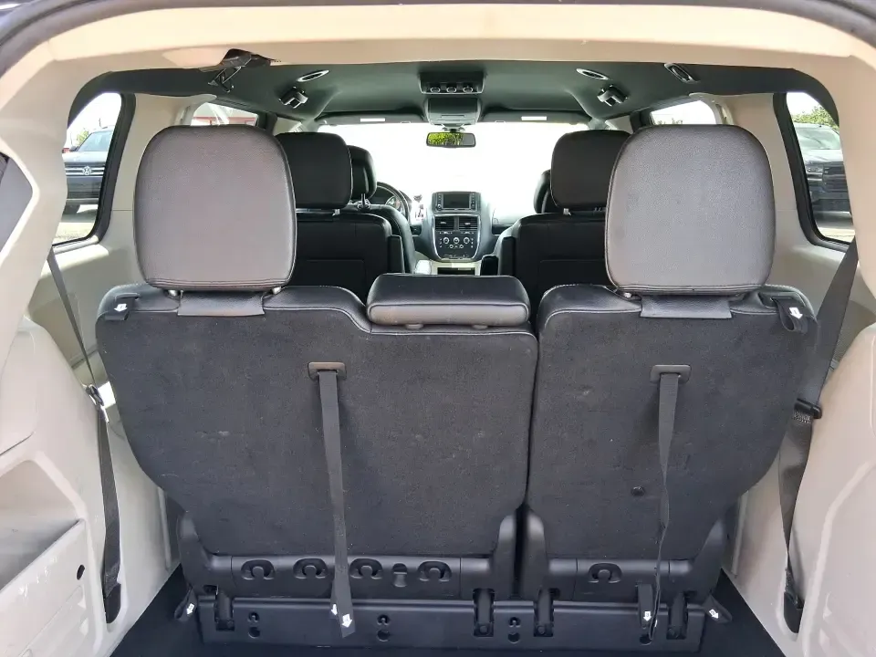 2019 Dodge Grand Caravan SXT (2C4RDGCG0KR) with an Pentastar 3.6L V-6 DOHC engine, 6A transmission, located at 880 E. National Road, Vandalia, OH, 45377, (937) 908-9800, 39.891918, -84.183594 - Load up the kids, the groceries, the sports gear, and still have room for a weekend road trip-this 2019 Dodge Grand Caravan SXT is built for real life in Vandalia. If your days include school drop-offs, long commutes down I-75, or quick runs along E. National Road, this spacious passenger van delive - Photo#12