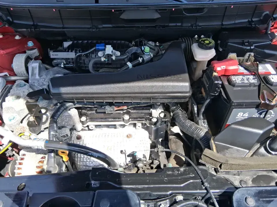 2015 Nissan Rogue SV (KNMAT2MV8FP) with an 2.5L I-4 DOHC engine, Continuously Variable Transmission transmission, located at 880 E. National Road, Vandalia, OH, 45377, (937) 908-9800, 39.891918, -84.183594 - Pack up the kids, load the cooler, and point the SUV toward your next weekend escape-this Cayenne Red 2015 Nissan Rogue SV is the kind of do-it-all crossover that fits real life in Vandalia, from school drop-offs and grocery runs to road trips up I75. With confident 4WD/AWD traction, a comfortable c - Photo#11