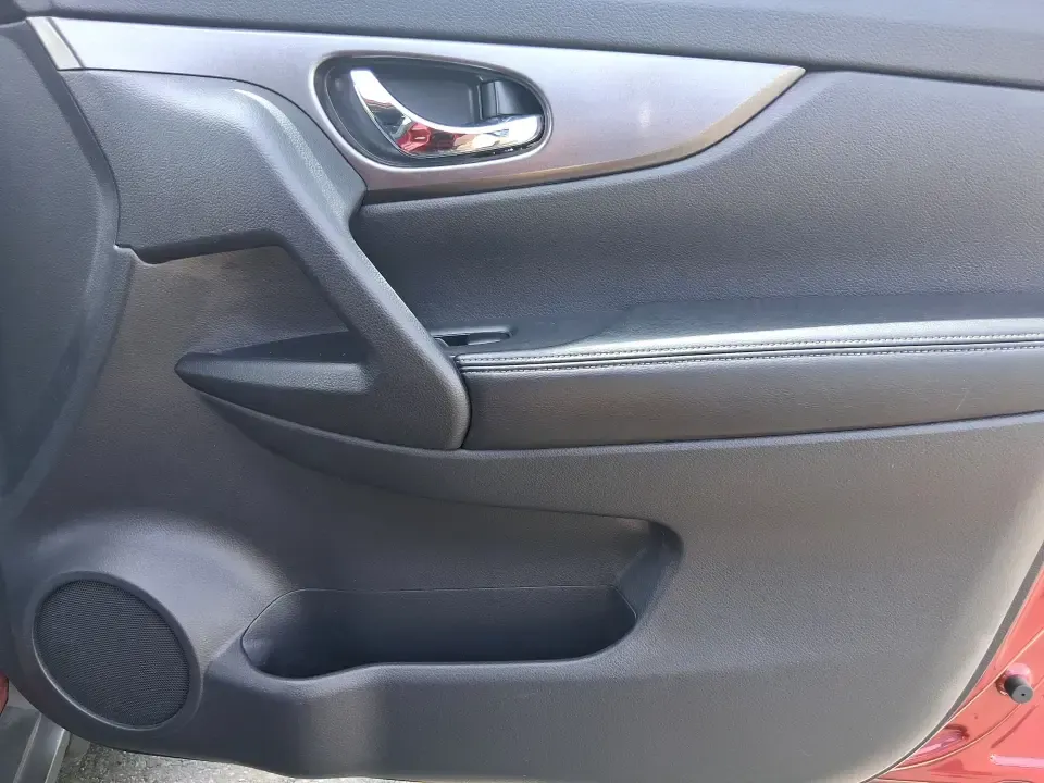 2015 Nissan Rogue SV (KNMAT2MV8FP) with an 2.5L I-4 DOHC engine, Continuously Variable Transmission transmission, located at 880 E. National Road, Vandalia, OH, 45377, (937) 908-9800, 39.891918, -84.183594 - Pack up the kids, load the cooler, and point the SUV toward your next weekend escape-this Cayenne Red 2015 Nissan Rogue SV is the kind of do-it-all crossover that fits real life in Vandalia, from school drop-offs and grocery runs to road trips up I75. With confident 4WD/AWD traction, a comfortable c - Photo#19