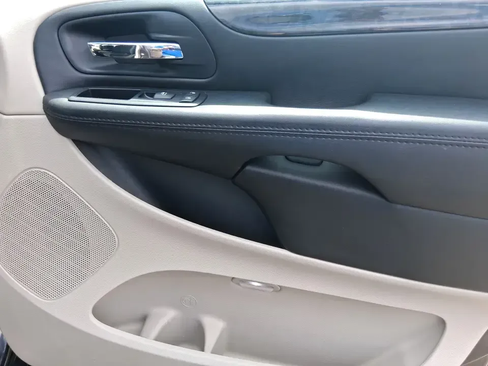 2015 Dodge Grand Caravan American Value Pkg (2C4RDGBG3FR) with an 3.6L V-6 DOHC engine, 6-Speed Automatic transmission, located at 4508 South Dixie Dr, Moraine, OH, 45439, (937) 908-9800, 39.689976, -84.218452 - Road trips to Caesar Creek, school drop-offs through Kettering, and everyday errands up and down South Dixie Drive feel a lot easier when you've got a spacious minivan that's built for real life. This **2015 Dodge Grand Caravan American Value Pkg** is a practical, family-focused van that fits busy s - Photo#19