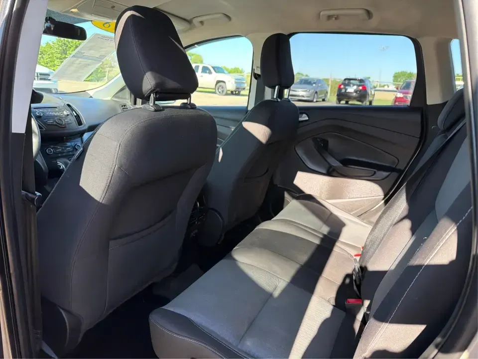 2018 Ford Escape SE (1FMCU0GD6JU) with an 1.5L L4 DOHC 16V engine, 6A transmission, located at 4508 South Dixie Dr, Moraine, OH, 45439, (937) 908-9800, 39.689976, -84.218452 - Pack up the kids, load the groceries, or point the nose toward a weekend getaway-this 2018 Ford Escape SE is the kind of compact SUV that fits real life in Moraine. With a comfortable cabin, smart tech, and easy-to-park size, it's ideal for long commutes up I75, quick errands along South Dixie Dr, o - Photo#10