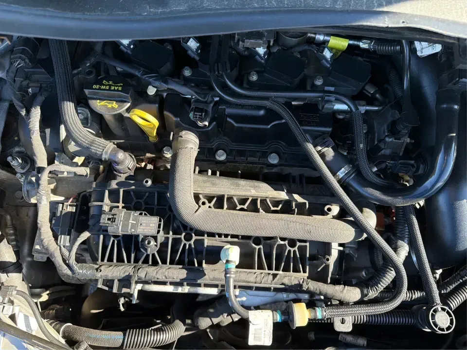 2018 Ford Escape SE FWD (1FMCU0GD6JU) with an 1.5L L4 DOHC 16V engine, 6A transmission, located at 1099 N County Rd 25A, Troy, OH, 45373, (937) 908-9800, 40.057079, -84.212883 - Weekday commute down I75, school drop-offs, and spontaneous weekend getaways to Charleston Falls Preserve all get easier in a compact SUV that fits real life. This 2018 Ford Escape SE FWD is a smart pick for Troy, Ohio drivers who want SUV versatility without the bulk-easy to park near downtown Troy- Photo#11