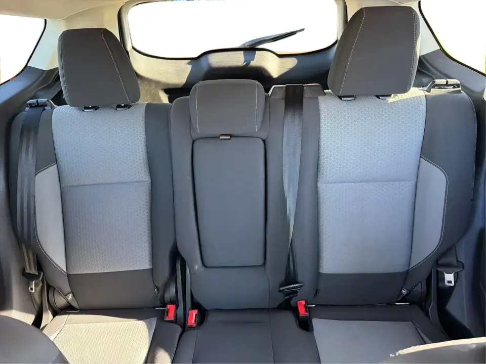 2018 Ford Escape SE FWD (1FMCU0GD6JU) with an 1.5L L4 DOHC 16V engine, 6A transmission, located at 1099 N County Rd 25A, Troy, OH, 45373, (937) 908-9800, 40.057079, -84.212883 - Weekday commute down I75, school drop-offs, and spontaneous weekend getaways to Charleston Falls Preserve all get easier in a compact SUV that fits real life. This 2018 Ford Escape SE FWD is a smart pick for Troy, Ohio drivers who want SUV versatility without the bulk-easy to park near downtown Troy- Photo#14