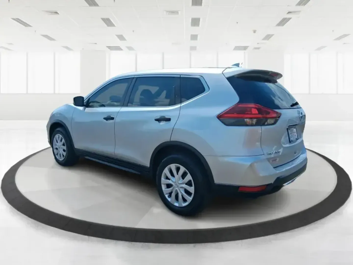 2018 Nissan Rogue S (KNMAT2MV3JP) with an 2.5L I-4 DOHC engine, CVT transmission, located at 401 Woodman Dr, Riverside, OH, 45431, (937) 908-9800, 39.760899, -84.123421 - Pack up the family for a weekend at Miami County Park, tackle a snowy morning commute up I75, or load up groceries after an afternoon in historic downtown Troy-this 2018 Nissan Rogue S is the kind of SUV that fits real life in Troy, Ohio. With confident AWD capability and practical comfort, it's ide - Photo#4