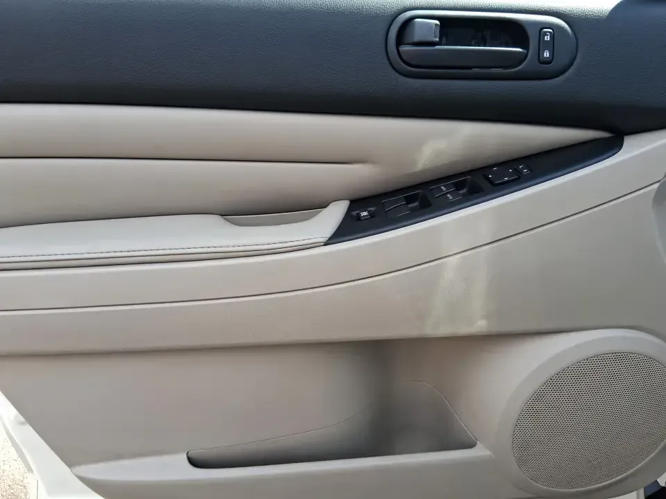 2010 Mazda CX-7 s Touring (JM3ER4W33A0) with an 2.3L I-4 gasoline direct injection engine, 6-Speed Automatic transmission, located at 1099 N County Rd 25A, Troy, OH, 45373, (937) 908-9800, 40.057079, -84.212883 - Picture your next weekend: loading up the cargo area for a day at Miami County Park, cruising up I75 for a quick getaway, or confidently handling Ohio's surprise rain and winter slush on the school run. This 2010 Mazda CX7 s Touring is the kind of sporty, practical SUV that fits real life in Troy-ea - Photo#18