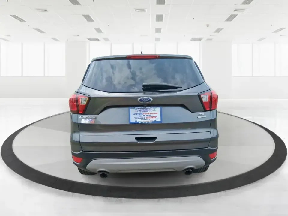 2019 Ford Escape SE (1FMCU0GD6KU) with an 1.5L L4 DOHC 16V engine, 6A transmission, located at 401 Woodman Dr, Riverside, OH, 45431, (937) 908-9800, 39.760899, -84.123421 - Weekday commutes down Woodman Dr, school drop-offs, and weekend getaways to Carillon Historical Park or a quick run up I675-this 2019 Ford Escape SE is the kind of SUV that fits real life in Riverside, Ohio. With its easy-to-park size, confident road manners, and versatile cargo space, it's a smart - Photo#3