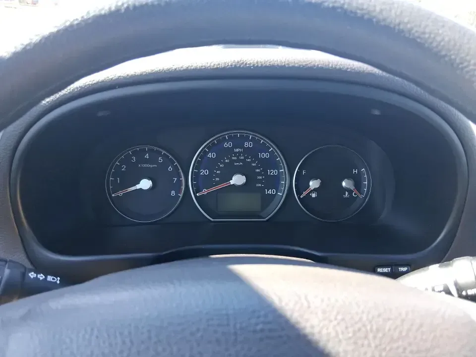 2012 Hyundai Santa Fe GLS (5XYZGDABXCG) with an 2.4L I-4 DOHC engine, 6-Speed Automatic transmission, located at 8750 N County Rd 25A, Piqua, OH, 45356, (937) 908-9800, 40.164391, -84.232513 - Pack up the kids, load the groceries, and head out for a weekend escape-this 2012 Hyundai Santa Fe GLS is the kind of SUV that fits real life in West Central Ohio. Whether you're commuting up N County Rd 25A toward Troy, running errands near downtown Piqua, or planning a road trip out past the Great - Photo#15