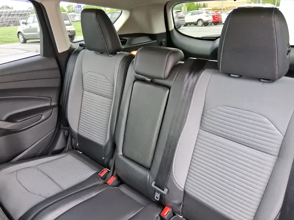 2019 Ford Escape SE (1FMCU9GD8KU) with an 1.5L L4 DOHC 16V engine, 6A transmission, located at 8750 N County Rd 25A, Piqua, OH, 45356, (937) 908-9800, 40.164391, -84.232513 - Make your next week look easier: a confident, all-weather SUV for school runs, long commutes up I75, and spontaneous weekend getaways to Indian Lake or downtown Troy. This **2019 Ford Escape SE** blends practical space with the kind of comfort and tech that fits real life in **Piqua, Ohio**-whether - Photo#10