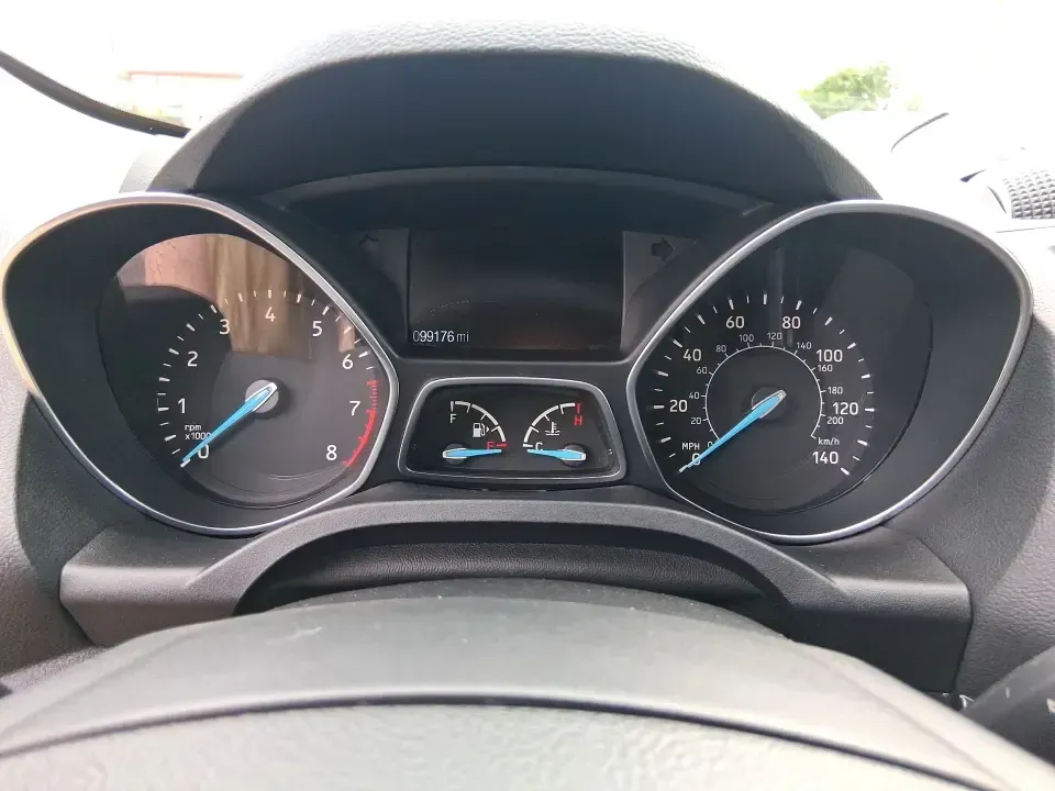 2019 Ford Escape SE (1FMCU9GD8KU) with an 1.5L L4 DOHC 16V engine, 6A transmission, located at 8750 N County Rd 25A, Piqua, OH, 45356, (937) 908-9800, 40.164391, -84.232513 - Make your next week look easier: a confident, all-weather SUV for school runs, long commutes up I75, and spontaneous weekend getaways to Indian Lake or downtown Troy. This **2019 Ford Escape SE** blends practical space with the kind of comfort and tech that fits real life in **Piqua, Ohio**-whether - Photo#16