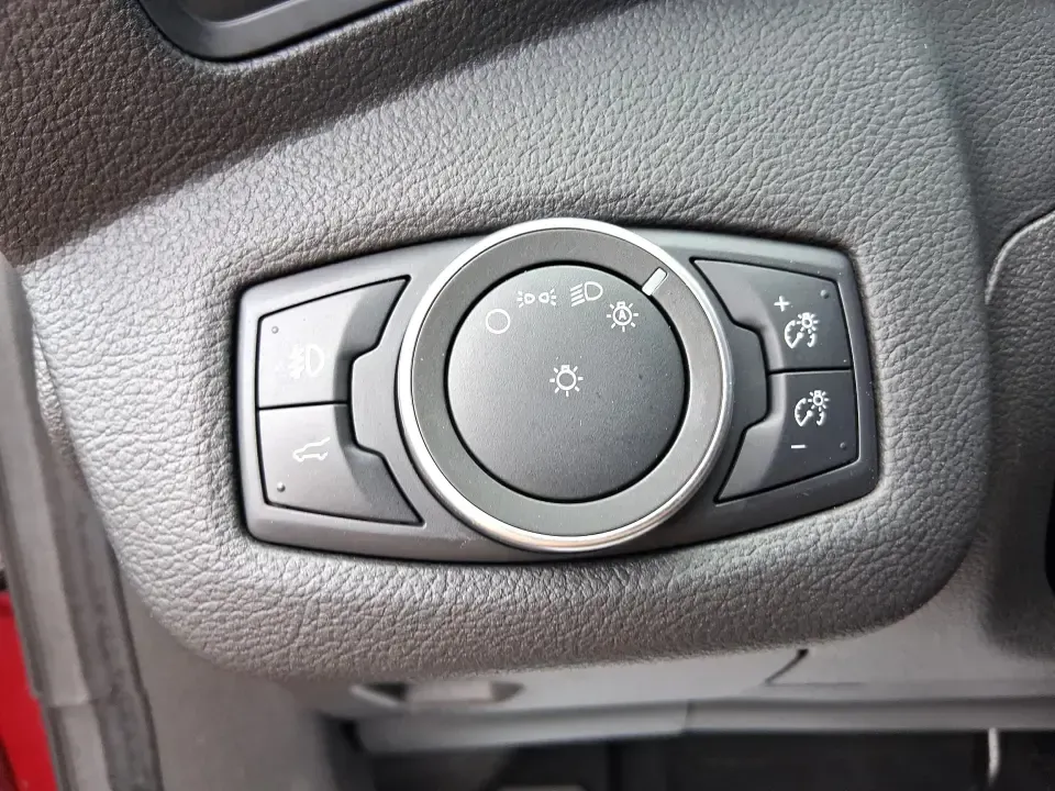 2019 Ford Escape SE (1FMCU9GD8KU) with an 1.5L L4 DOHC 16V engine, 6A transmission, located at 8750 N County Rd 25A, Piqua, OH, 45356, (937) 908-9800, 40.164391, -84.232513 - Make your next week look easier: a confident, all-weather SUV for school runs, long commutes up I75, and spontaneous weekend getaways to Indian Lake or downtown Troy. This **2019 Ford Escape SE** blends practical space with the kind of comfort and tech that fits real life in **Piqua, Ohio**-whether - Photo#17