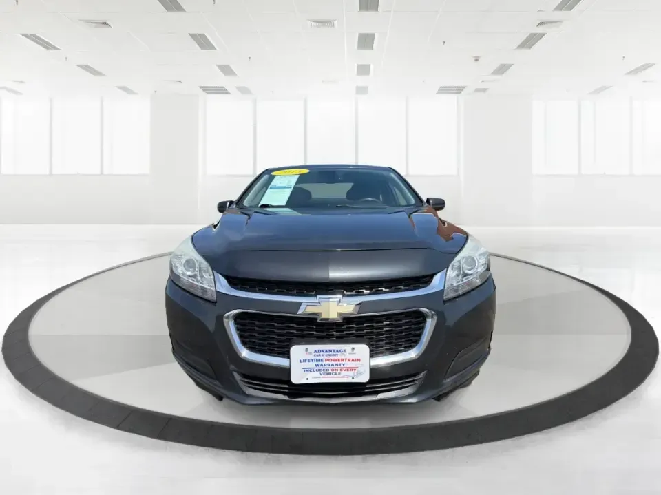 2015 Chevrolet Malibu 1LT (1G11C5SL5FF) with an ECOTEC 2.5L I-4 gasoline direct injection engine, 6-Speed Automatic transmission, located at 1951 S Dayton Lakeview Rd., New Carlisle, OH, 45344, (937) 908-9800, 39.890999, -84.050255 - Need a dependable, comfortable sedan for the daily commute between New Carlisle and Dayton, school drop-offs, or easy weekend getaways to Springfield? This 2015 Chevrolet Malibu 1LT is built for real-life driving-smooth on I70, easy to park around downtown New Carlisle, and efficient enough to keep - Photo#7