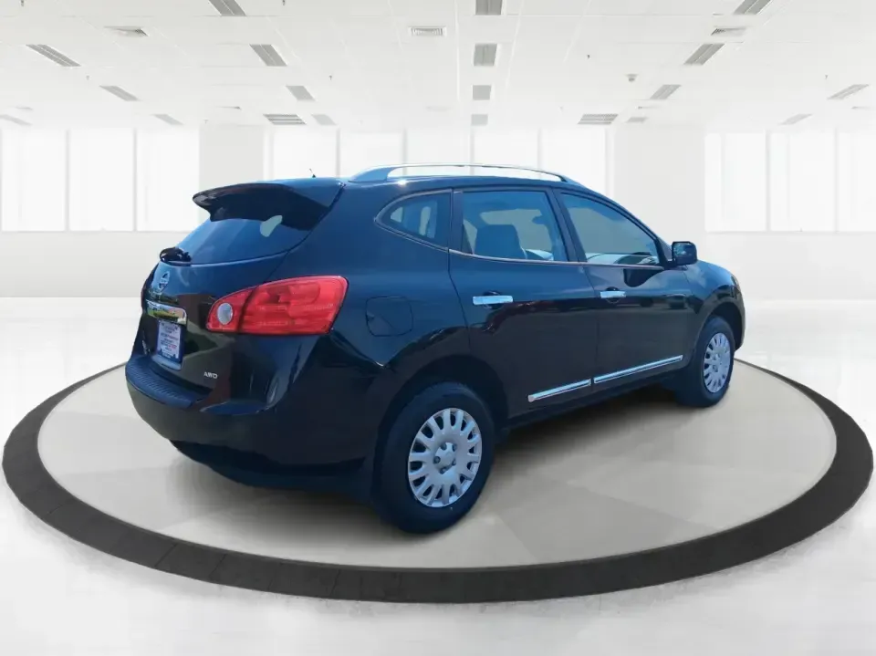 2015 Nissan Rogue S (JN8AS5MV4FW) with an 2.5L I-4 DOHC engine, Continuously Variable Transmission transmission, located at 401 Woodman Dr, Riverside, OH, 45431, (937) 908-9800, 39.760899, -84.123421 - Pack up the kids, load the groceries, or point the nose toward a weekend getaway-this 2015 Nissan Rogue S is the kind of practical SUV that fits real life in Riverside. With confident all-weather capability, flexible cargo space, and everyday comfort, it's ideal for commuters running up and down I-6 - Photo#2