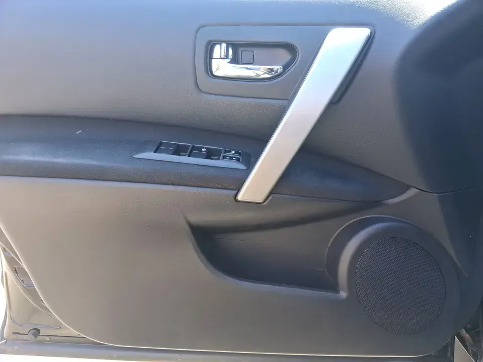 2015 Nissan Rogue S (JN8AS5MV4FW) with an 2.5L I-4 DOHC engine, Continuously Variable Transmission transmission, located at 401 Woodman Dr, Riverside, OH, 45431, (937) 908-9800, 39.760899, -84.123421 - Pack up the kids, load the groceries, or point the nose toward a weekend getaway-this 2015 Nissan Rogue S is the kind of practical SUV that fits real life in Riverside. With confident all-weather capability, flexible cargo space, and everyday comfort, it's ideal for commuters running up and down I-6 - Photo#17