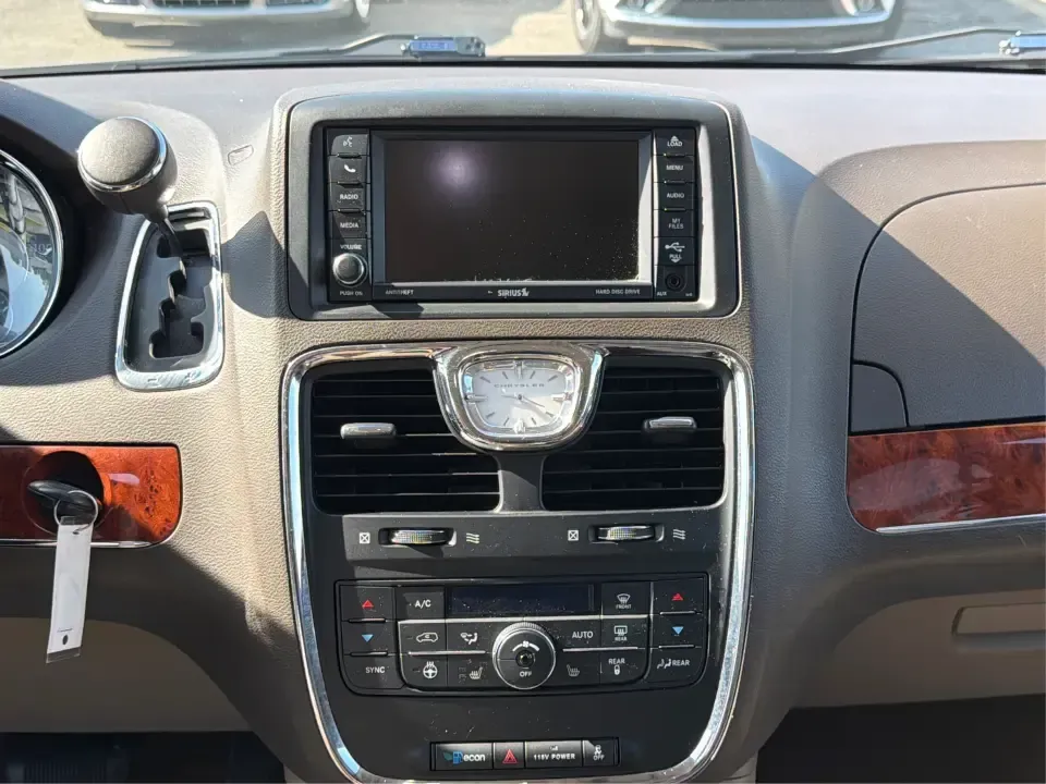 2015 Chrysler Town and Country Touring (2C4RC1BG6FR) with an 3.6L V-6 DOHC engine, 6-Speed Automatic transmission, located at 1230 East Main St, Xenia, OH, 45385, (937) 908-9800, 39.688026, -83.910172 - Load up the kids, the gear, and the snacks-this 2015 Chrysler Town and Country Touring is built for real-life family schedules, long commutes, and weekend getaways without the stress. Whether you're shuttling to practice, carpooling through Greene County, or planning a road trip that starts on US- - Photo#13