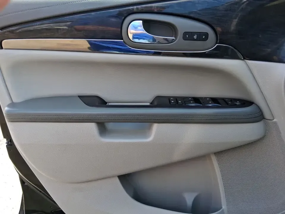 2016 Buick Enclave Leather (5GAKVBKD1GJ) with an 3.6L V-6 gasoline direct injection engine, 6-Speed Automatic Overdrive transmission, located at 1230 East Main St, Xenia, OH, 45385, (937) 908-9800, 39.688026, -83.910172 - Weekend road trips to Yellow Springs, daily school runs across Fairborn, or a comfortable commute down I675 toward Dayton-this 2016 Buick Enclave Leather is built for real life when you need space, confidence, and premium comfort without the premium price. Finished in Ebony Twilight Metallic, this f - Photo#19