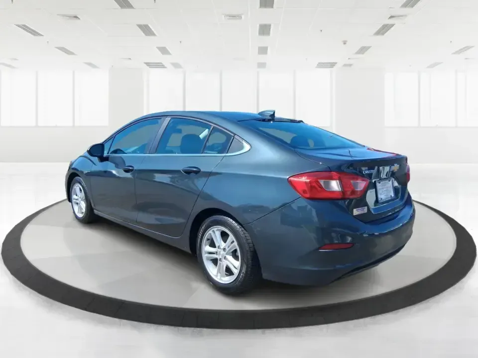 2018 Chevrolet Cruze LT Auto (1G1BE5SM2J7) with an 1.4L I-4 gasoline direct injection engine, 6A transmission, located at 1951 S Dayton Lakeview Rd., New Carlisle, OH, 45344, (937) 908-9800, 39.890999, -84.050255 - Need a dependable commuter that sips fuel, parks easily downtown, and still feels comfortable for weekend getaways? This 2018 Chevrolet Cruze LT Auto in Satin Steel Gray Metallic is a smart, budget-friendly sedan for life in and around New Carlisle-whether you're heading down S Dayton-Lakeview Rd to - Photo#4