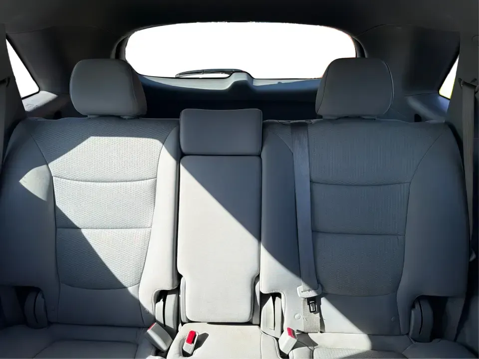 2013 Kia Sorento LX (5XYKT3A12DG) with an 2.4L I-4 DOHC engine, 6-Speed Automatic transmission, located at 8750 N County Rd 25A, Piqua, OH, 45356, (937) 908-9800, 40.164391, -84.232513 - Need one SUV that can handle the school run, a long commute up I75, and a weekend getaway to Indian Lake without blowing your budget? This 2013 Kia Sorento LX in Satin Metal is a practical, road-trip-ready SUV that's sized for real life-easy to park, comfortable for passengers, and versatile enough - Photo#14