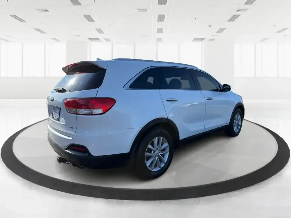 2018 Kia Sorento 2.4L LX (5XYPGDA36JG) with an 2.4L I-4 gasoline direct injection engine, 6A transmission, located at 1099 N County Rd 25A, Troy, OH, 45373, (937) 908-9800, 40.057079, -84.212883 - Build your next chapter around an SUV that's ready for school drop-offs, long commutes up I75, and weekend getaways to Charleston Falls Preserve or a family day near the Miami County Fairgrounds. This 2018 Kia Sorento LX in Snow White Pearl is the kind of practical, go-anywhere crossover that fits r - Photo#2
