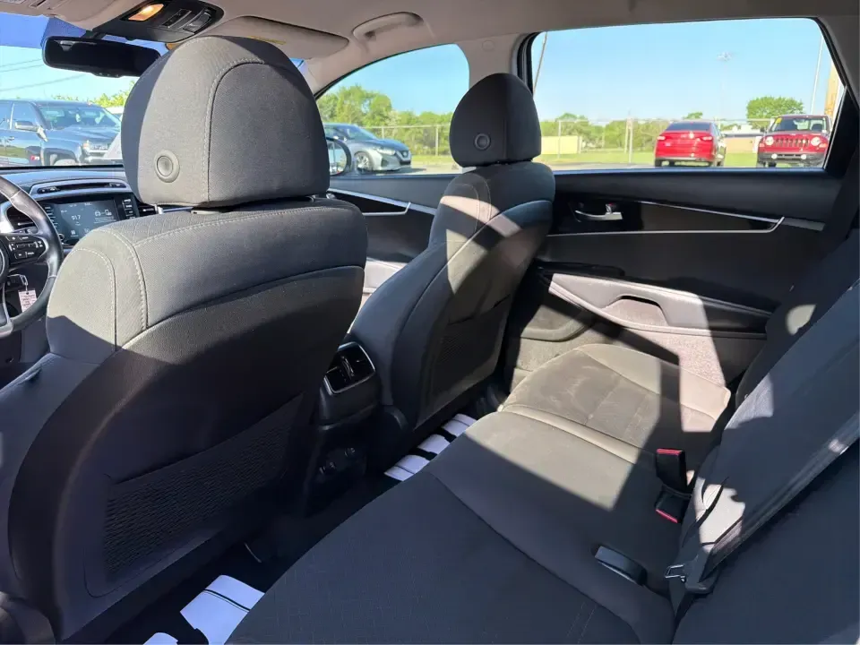 2018 Kia Sorento 2.4L LX (5XYPGDA36JG) with an 2.4L I-4 gasoline direct injection engine, 6A transmission, located at 1099 N County Rd 25A, Troy, OH, 45373, (937) 908-9800, 40.057079, -84.212883 - Build your next chapter around an SUV that's ready for school drop-offs, long commutes up I75, and weekend getaways to Charleston Falls Preserve or a family day near the Miami County Fairgrounds. This 2018 Kia Sorento LX in Snow White Pearl is the kind of practical, go-anywhere crossover that fits r - Photo#10