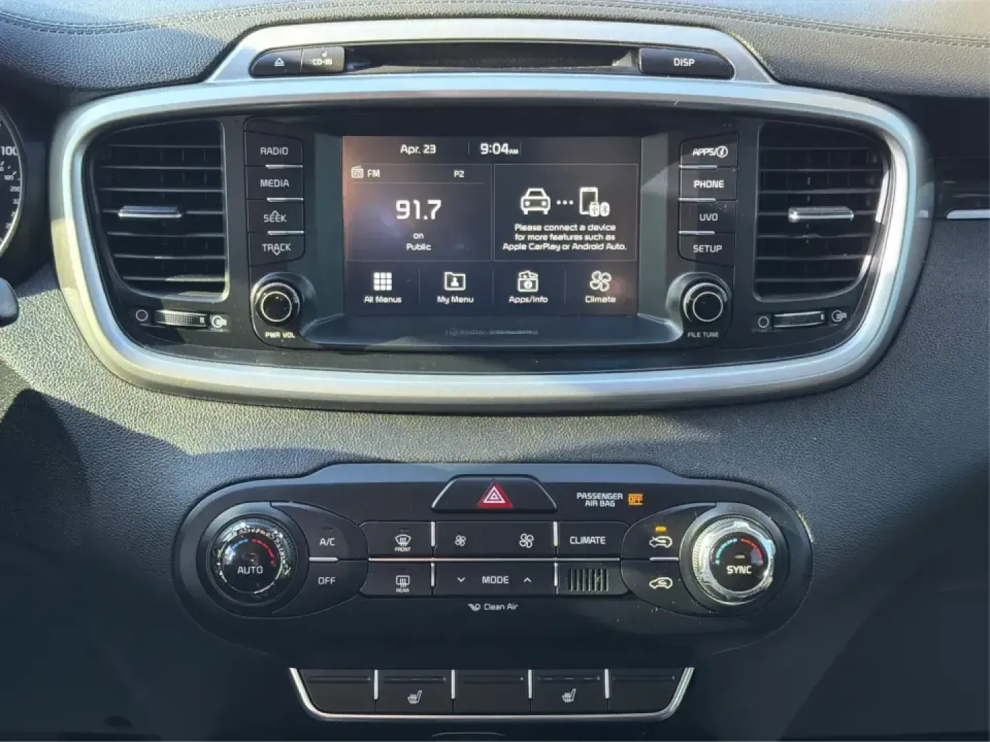 2018 Kia Sorento 2.4L LX (5XYPGDA36JG) with an 2.4L I-4 gasoline direct injection engine, 6A transmission, located at 1099 N County Rd 25A, Troy, OH, 45373, (937) 908-9800, 40.057079, -84.212883 - Build your next chapter around an SUV that's ready for school drop-offs, long commutes up I75, and weekend getaways to Charleston Falls Preserve or a family day near the Miami County Fairgrounds. This 2018 Kia Sorento LX in Snow White Pearl is the kind of practical, go-anywhere crossover that fits r - Photo#13