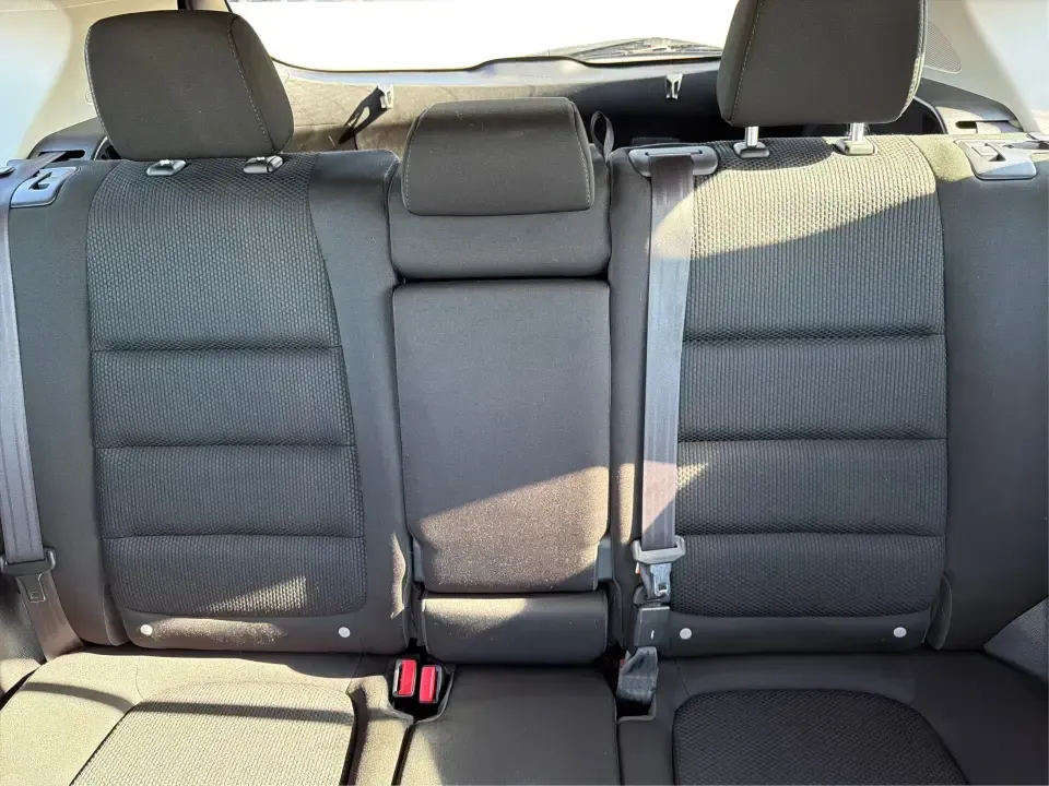 2016 Mazda CX-5 Touring (JM3KE4CYXG0) with an SKYACTIV-G 2.5L I-4 gasoline direct injection engine, 6-Speed Automatic transmission, located at 1230 East Main St, Xenia, OH, 45385, (937) 908-9800, 39.688026, -83.910172 - Pack up the kids, load the groceries, or point the nose toward a weekend road trip-this 2016 Mazda CX-5 Touring is the kind of SUV that fits real life in Piqua. With confident all-weather capability and a comfortable, well-equipped cabin, it's a smart choice for commuters running up and down I75, fa - Photo#14